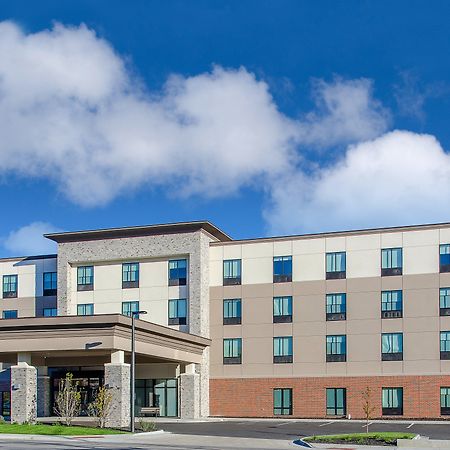Holiday Inn Express & Suites - Atchison By Ihg Exterior foto